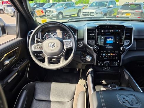 Used 2023 RAM 1500 Laramie AWD/4WD image 14