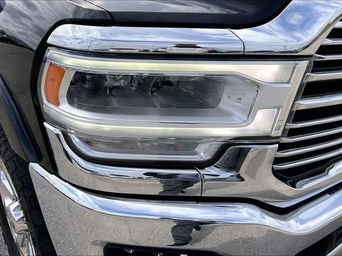 Used 2019 RAM 2500 Laramie image 33
