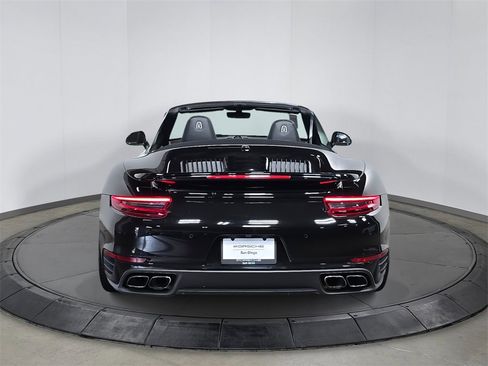 Used 2019 Porsche 911 Turbo image 6