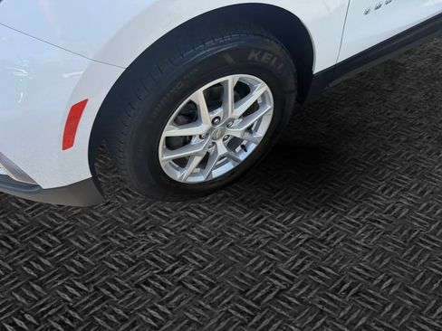 Certified 2024 Chevrolet Equinox LT AWD/4WD image 11