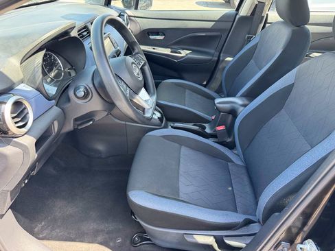 Used 2024 Nissan Versa SV FWD image 25