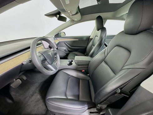 Used 2023 Tesla Model 3 Standard Range RWD image 13