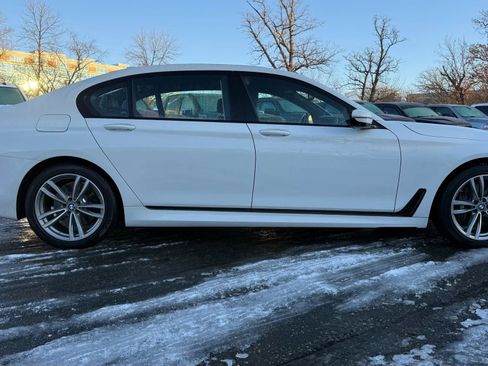 Used 2016 BMW 750i xDrive image 11