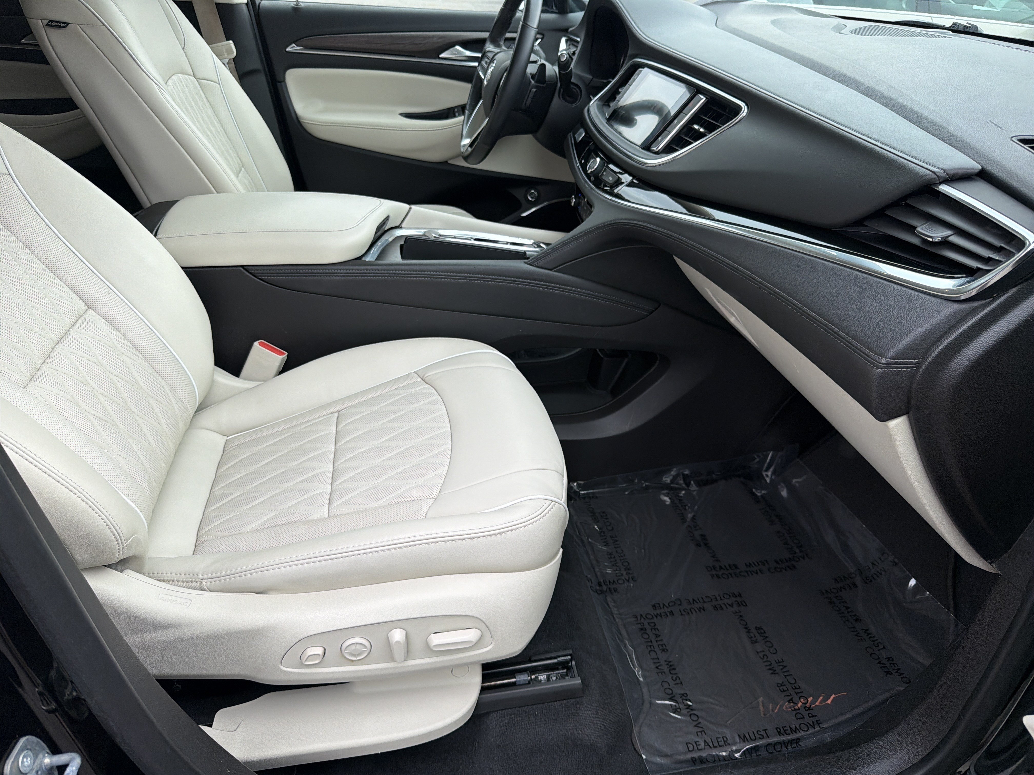 Used 2023 Buick Enclave Avenir FWD image 14