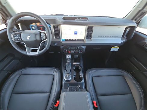 New 2026 Ford Bronco Outer Banks image 16