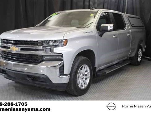 Used 2020 Chevrolet Silverado 1500 LT w/ Convenience Package image 3