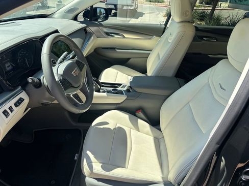 Used 2023 Cadillac XT5 Premium Luxury w/ Technology Package FWD image 16