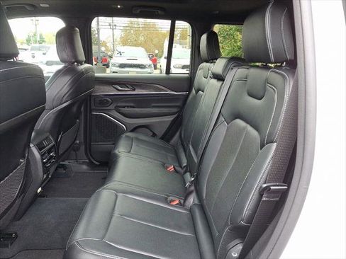 Certified 2023 Jeep Grand Cherokee Overland image 20