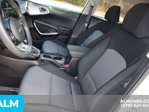 Used 2024 Kia Soul LX w/ Option Group 015 image 15