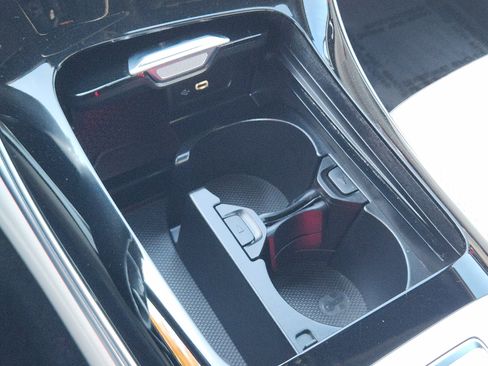 Used 2023 Mercedes-Benz C 300 Sedan image 24