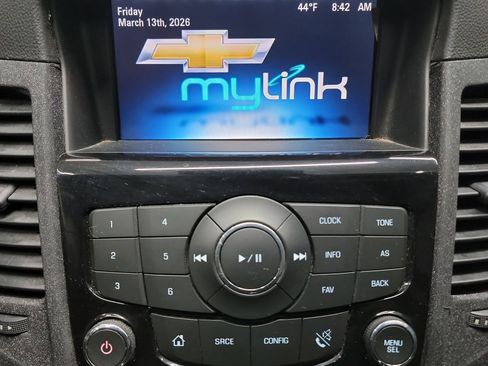 Used 2016 Chevrolet Cruze LT image 22