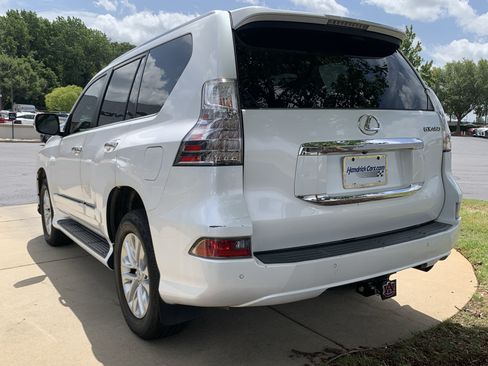 Used 2015 Lexus GX 460 w/ Premium Package AWD/4WD image 8