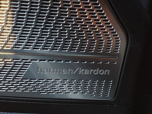 Used 2020 Hyundai Palisade Limited image 16