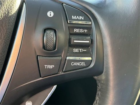 Used 2018 Acura TLX image 30