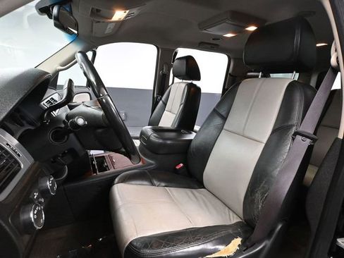 Used 2008 Chevrolet Suburban LT w/ LT Preferred Equipment Group image 23