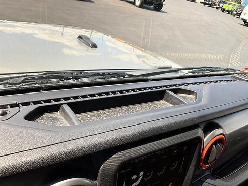 Used 2021 Jeep Wrangler Unlimited Sport AWD/4WD image 18
