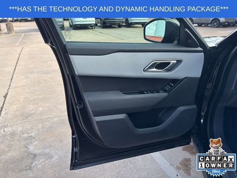 Used 2025 Land Rover Range Rover Velar Dynamic SE image 10