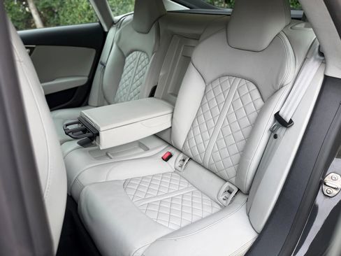 Used 2013 Audi S7 Prestige image 18