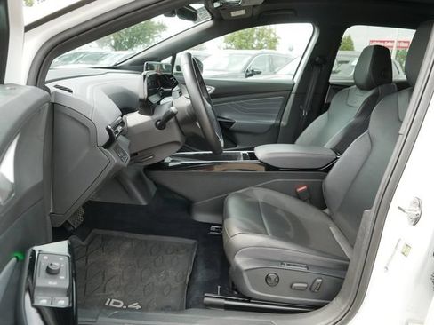 Used 2023 Volkswagen ID.4 Pro S AWD/4WD image 13