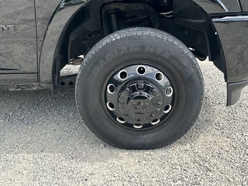 Used 2021 RAM 3500 Laramie AWD/4WD image 12