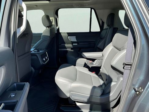 New 2025 Ford Expedition Max Active image 23