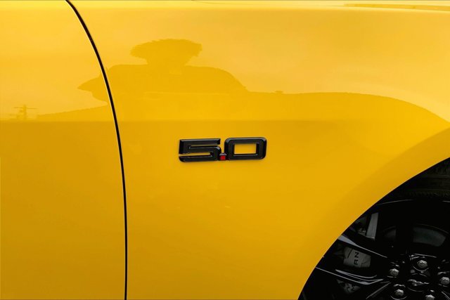 Used 2024 Ford Mustang GT RWD image 7