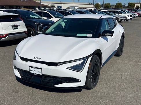 New 2025 Kia EV6 Wind AWD/4WD image 3