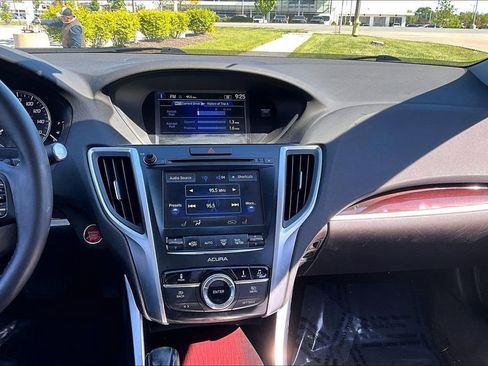 Used 2016 Acura TLX FWD image 16