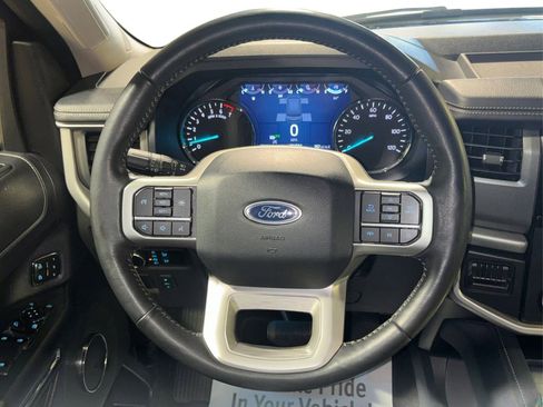 Used 2024 Ford Expedition Max XLT image 28