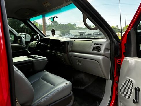 Used 2002 Ford F250 4x4 Regular Cab Super Duty image 14