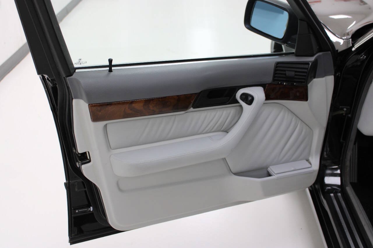 Used 1995 BMW 525i Sedan RWD image 16