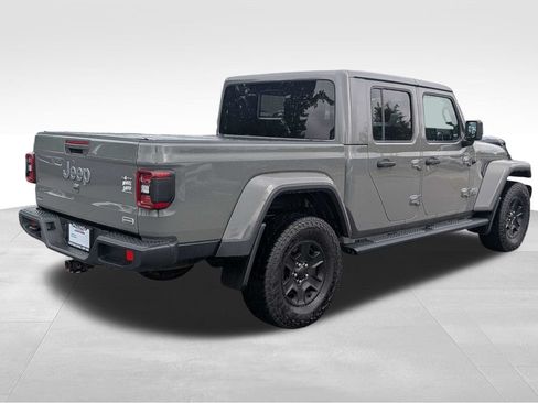 Used 2020 Jeep Gladiator Overland AWD/4WD image 4