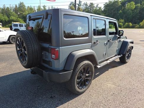 Used 2015 Jeep Wrangler Unlimited Sport w/ Dual Top Group AWD/4WD image 22