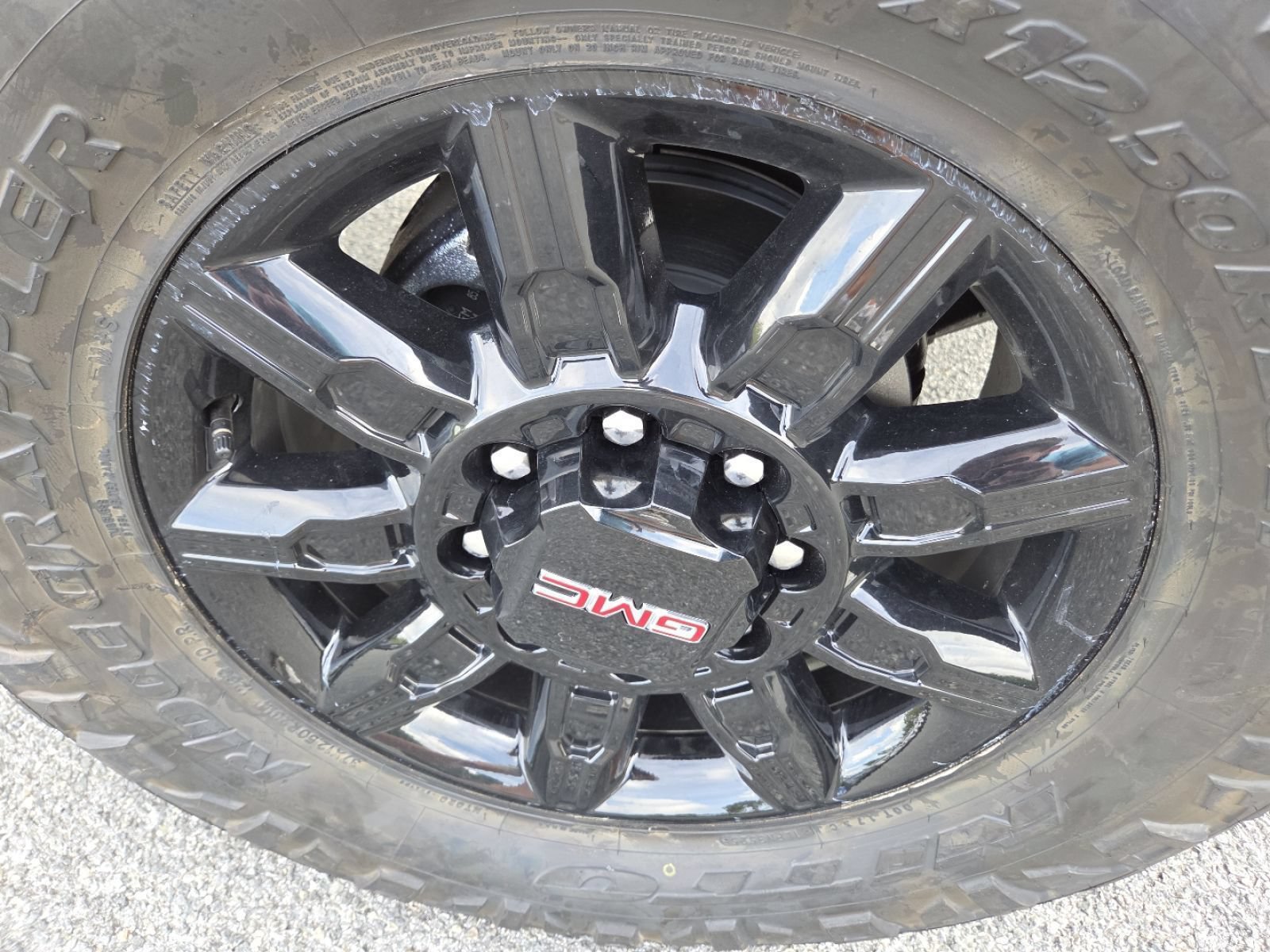 New 2026 GMC Sierra 2500 AT4 w/ AT4 Premium Plus Package AWD/4WD image 15