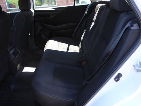 Used 2021 Subaru Outback AWD/4WD image 16
