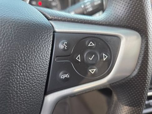 Used 2024 GMC Terrain SLE w/ Driver Convenience Package FWD image 20