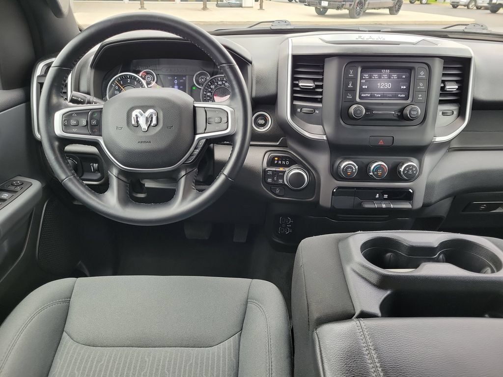 Used 2022 RAM 1500 Big Horn AWD/4WD image 12