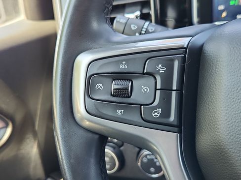 Used 2025 Chevrolet Silverado 1500 LT AWD/4WD image 21