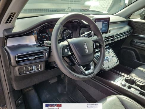Used 2020 Lincoln Corsair FWD w/ Premium Package image 17