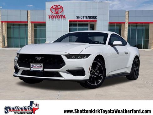 Used 2024 Ford Mustang Premium RWD image 1
