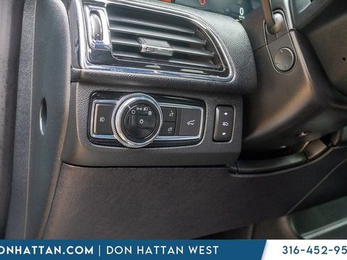 Used 2021 Lincoln Navigator L Reserve RWD image 16