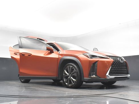 Used 2019 Lexus UX 250h F Sport w/ F Sport Premium Package image 34