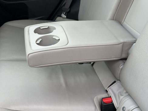 Used 2016 Subaru Forester 2.5i Limited image 26