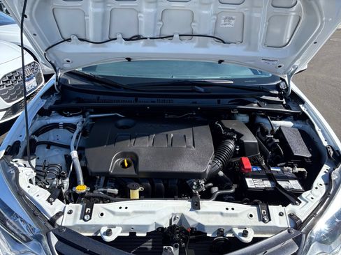 Used 2015 Toyota Corolla LE FWD image 20