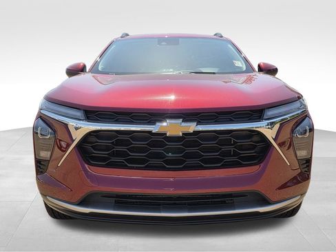 Used 2025 Chevrolet Trax LT w/ LT Convenience Package FWD image 28