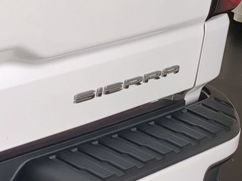 Used 2025 GMC Sierra 1500 Denali AWD/4WD image 16