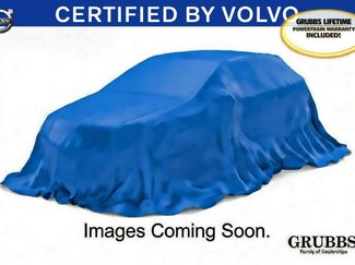 Used 2025 Volvo XC40 B5 Plus video 1