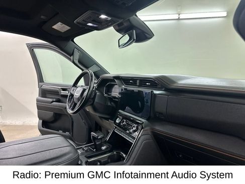 Used 2024 GMC Sierra 1500 AT4 w/ AT4 Premium Package AWD/4WD image 23