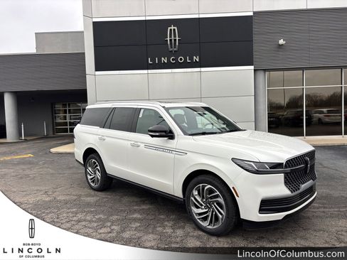 New 2026 Lincoln Navigator Reserve AWD/4WD image 1