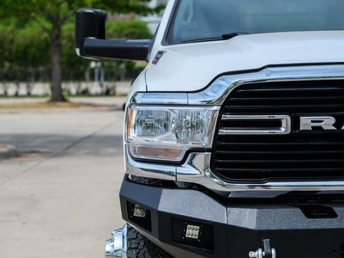 Used 2019 RAM 3500 Big Horn image 5